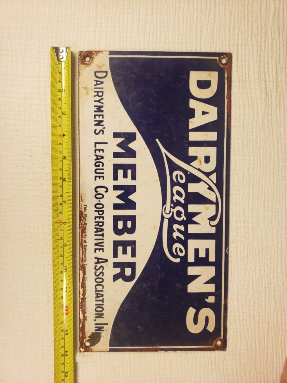 Vintage Dairymen’s League Member Metal Sign Farmhouse Dairy Advertising Decor - Picture 4 of 5